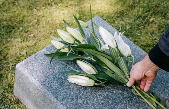 What to Do in the First 24 Hours After a Loved One Passes Away